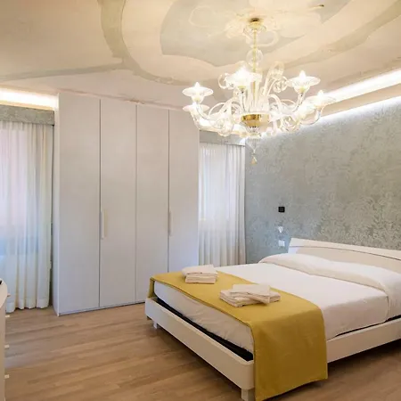 Ca' Xxii Marzo Boutique Apartman *